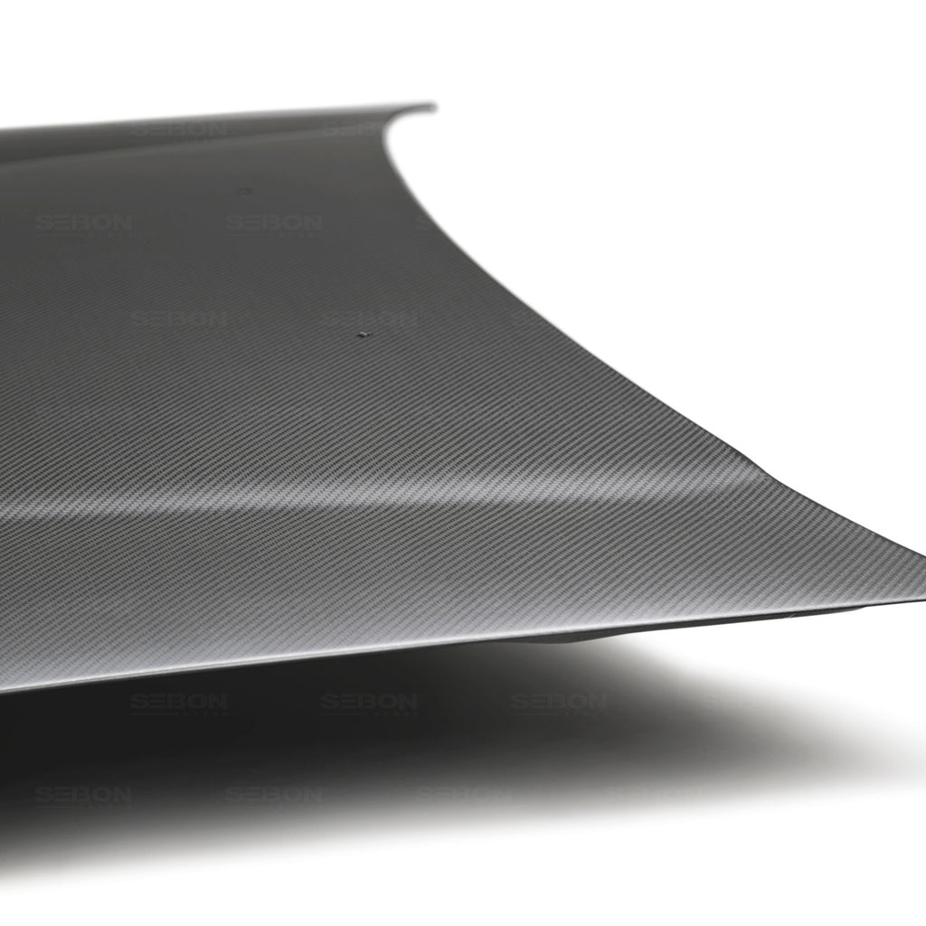 Dry-Carbon-Hood