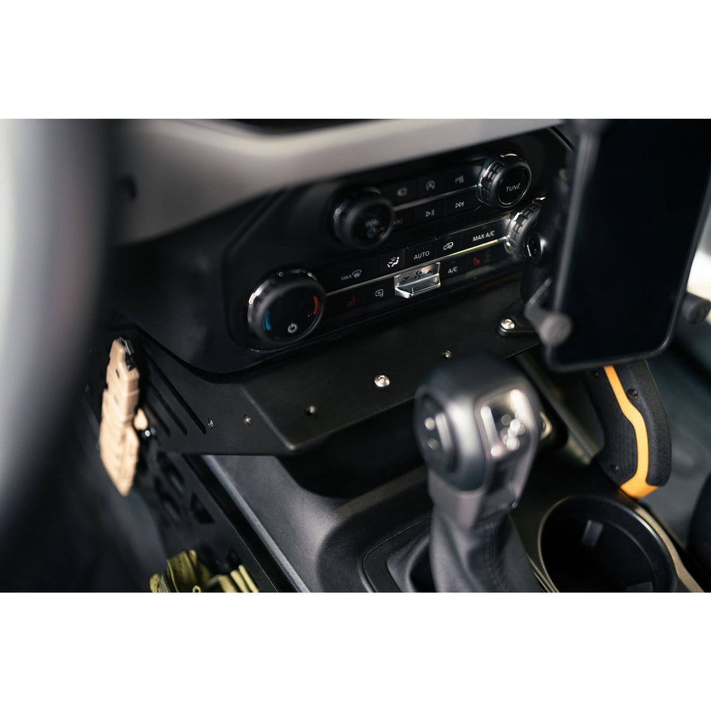 Dv8-21-23-Ford-Bronco-Center-Console-Molle-Panels--Bridge
