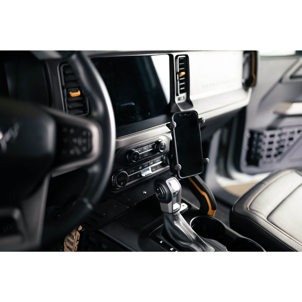 Dv8-21-23-Ford-Bronco-Center-Console-Molle-Panels--Bridge
