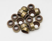 Load image into Gallery viewer, EDELBROCK 9759 3/8 Valve Seal Set w/.562 Dia. Guides