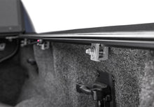 Load image into Gallery viewer, Extang 80985 Endure ALX - 05-21 Frontier 4'11" w/ Factory Bed Rail Caps for Select Nissan Frontier, Suzuki Equator