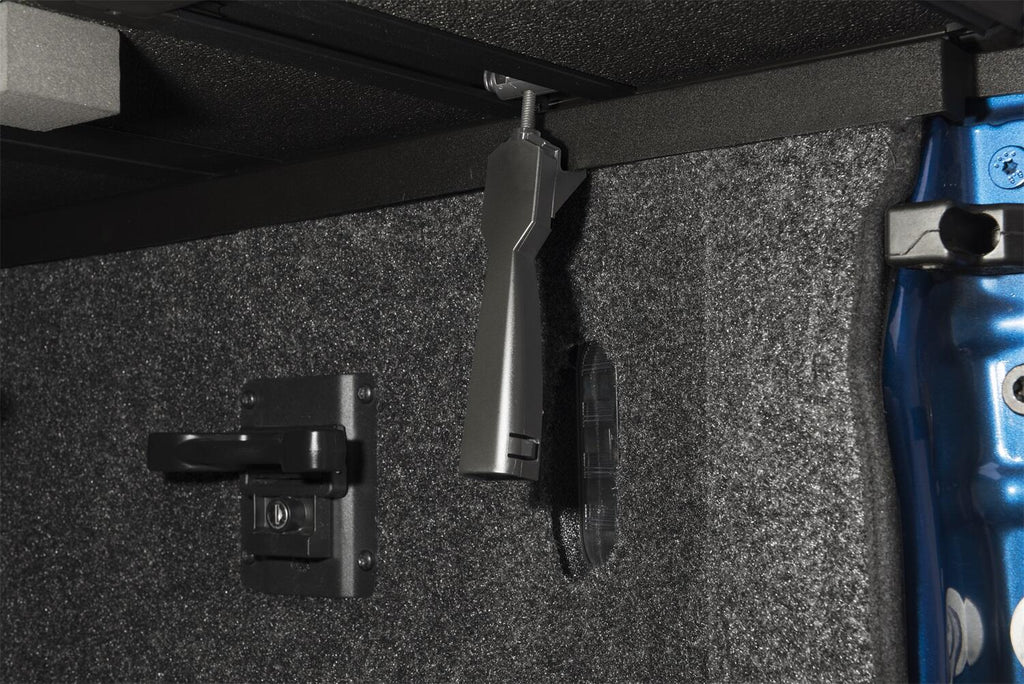 Extang 83455 Solid Fold 2.0 - 14-18 (19 Legacy/Limited) Silv/Sierra 1500/15-19 HD 8' for Select Chevrolet Silverado 1500, Chevrolet Silverado HD, Chevrolet Silverado HD, GMC Sierra 1500, GMC Sierra HD, GMC Sierra HD