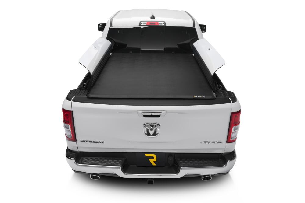 Extang 92424 Trifecta 2.0 - 19-26 (New Body) Ram 5'7" w/ RamBox w/ or w/o Multifunction TG for Select Ram