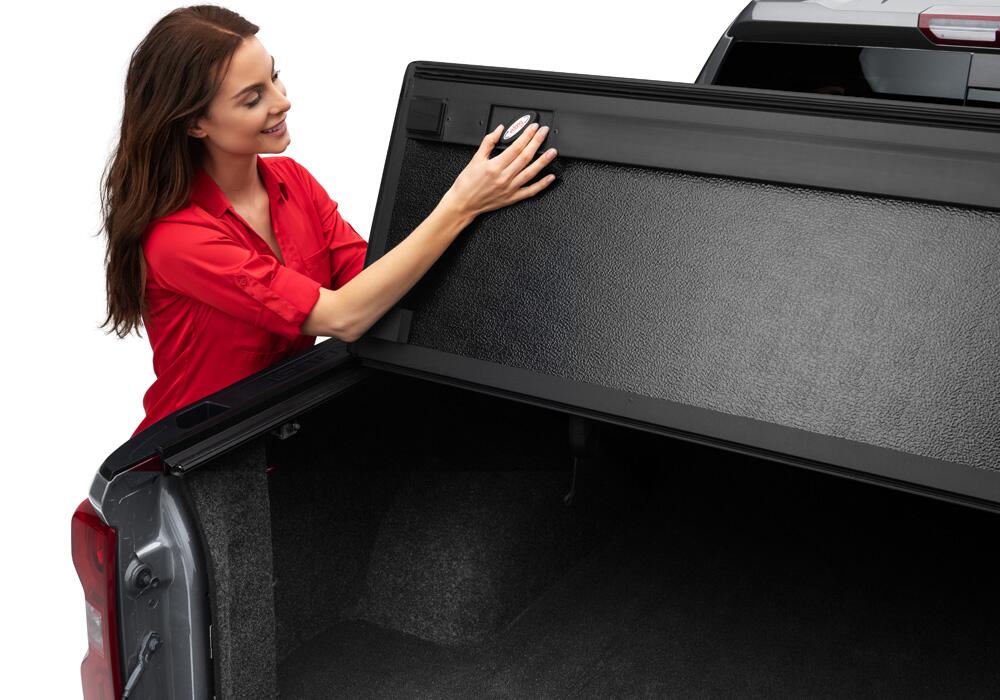 Extang 85645 Xceed - 07-13 Silv/Sierra 5'9" w/out Cargo Management System w/out Bed Rail Caps for Select Chevrolet Silverado 1500, GMC Sierra