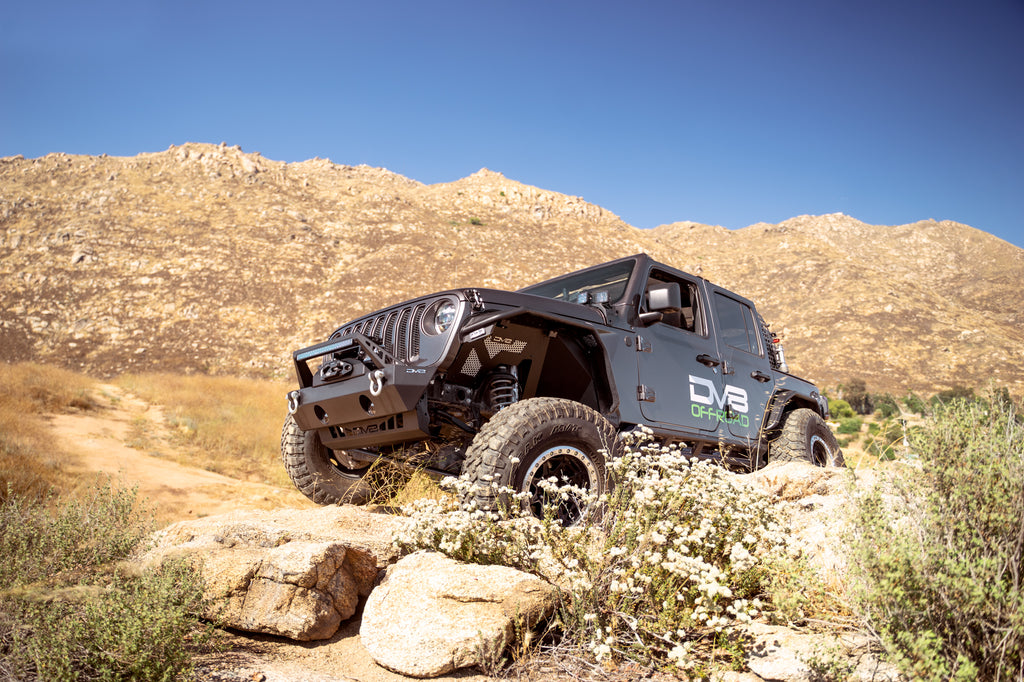 DV8 Offroad FBJL-06 FS-25 Stubby Front Bumper with Plated Bull Bar