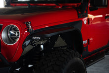 Load image into Gallery viewer, DV8 Offroad FDGL-07 Jeep Gladiator JT Slim Fender Flares
