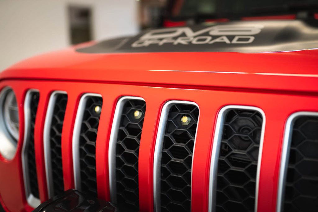 DV8 Offroad GRGL-01 GRGL-01 20-22 JEEP GLADIATOR JT FRONT GRILL AMBER ACCENT LIGHTS for Select Jeep Gladiator