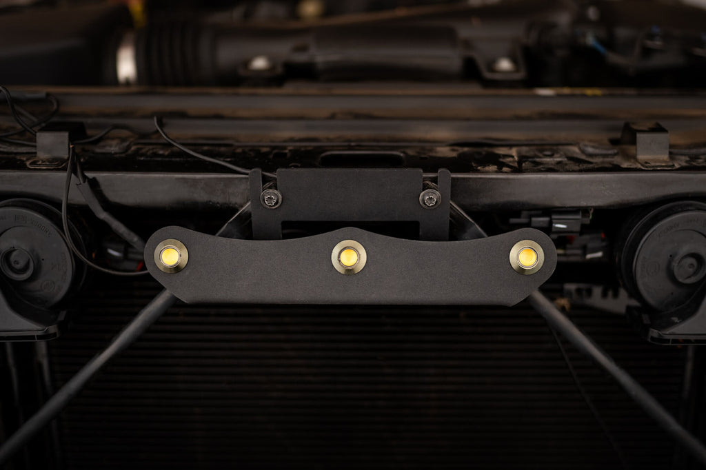 DV8 Offroad GRGL-01 GRGL-01 20-22 JEEP GLADIATOR JT FRONT GRILL AMBER ACCENT LIGHTS for Select Jeep Gladiator