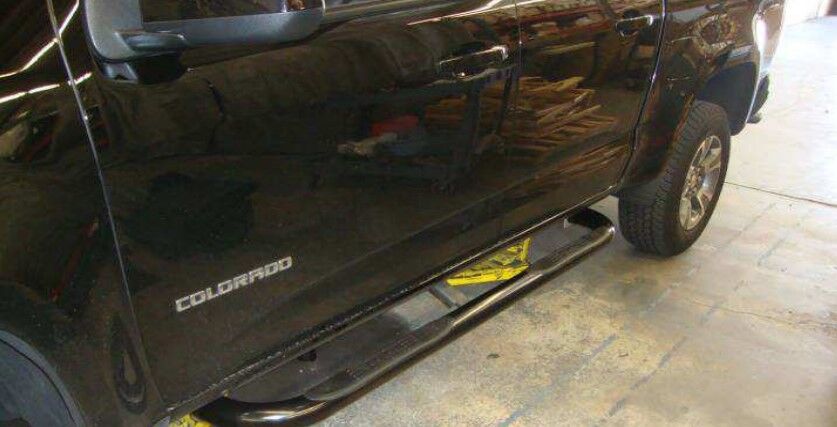 Go Rhino 4237B 4000 Series Side Steps with Mounting Brackets Kit - Black Powder Coat for Select Chevrolet Colorado, GMC Canyon