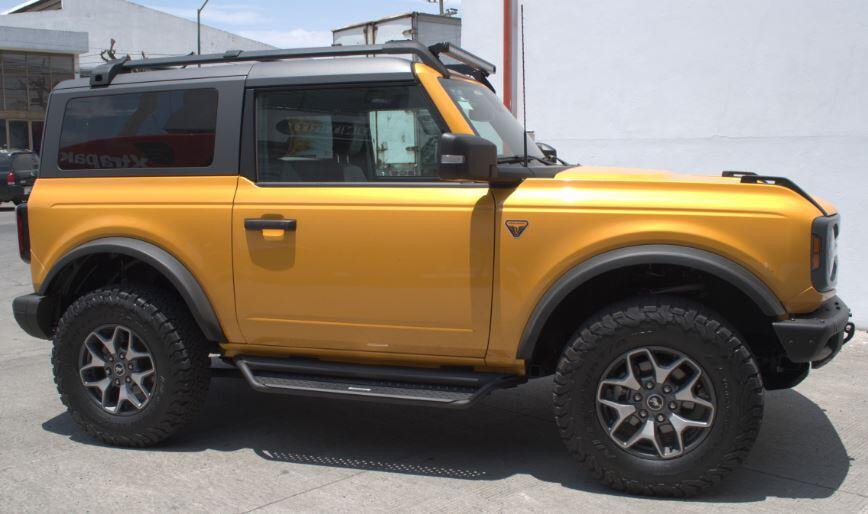 Go Rhino D14131T Dominator Xtreme D1 Side Steps with Rocker Panel Mounting Bracket Kit for Select Ford Bronco