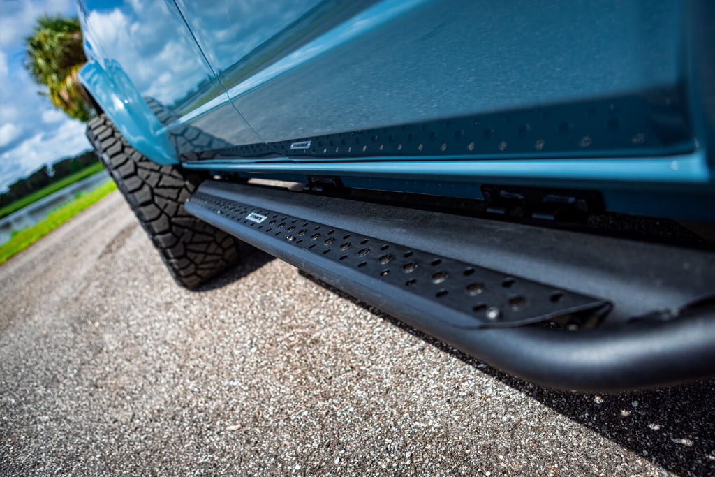 Go Rhino DSS4129T Dominator Xtreme DSS Side Steps with Rocker Panel Mounting Bracket Kit for Select Ford Bronco
