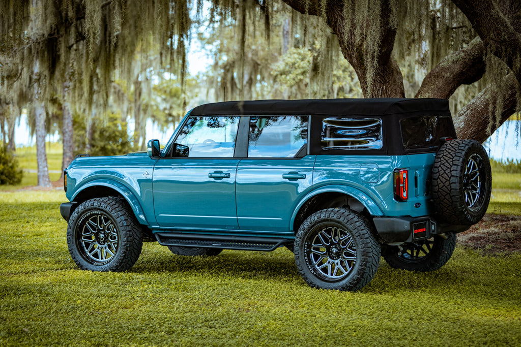 Go Rhino D14129T Dominator Xtreme D1 Side Steps with Rocker Panel Mounting Bracket Kit for Select Ford Bronco