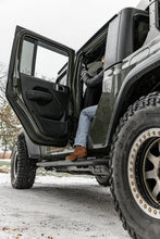 Load image into Gallery viewer, Go Rhino DSS4516T Dominator Xtreme DSS Side Steps with Rocker Panel Mounting Bracket Kit for Select Jeep Gladiator