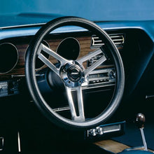 Load image into Gallery viewer, GRANT 990 Classic Steering Wheel