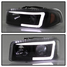 Load image into Gallery viewer, Gmc-Sierra-150025003500-99-06-V2-Projector-Headlights---Drl---Black-Pro-Yd-Cde00v2-Lb-Bk