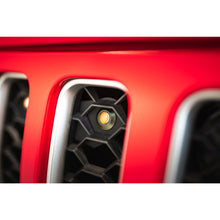 Load image into Gallery viewer, Grgl-01-20-22-Jeep-Gladiator-Jt-Front-Grill-Amber-Accent-Lights