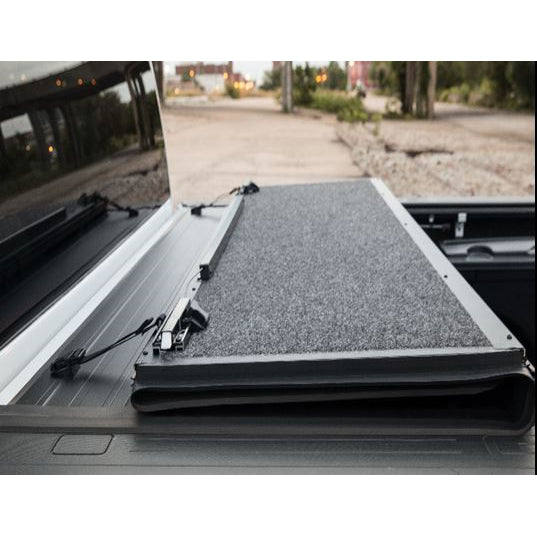 Hard-Tri-Fold-Non-Lockable-Black-Aluminum-With-Carpeted-Under-Panels
