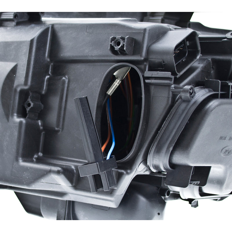 Hlmp-Bi-Xen-Rh-Bmw-3-E9091-W-Ahl-06-08