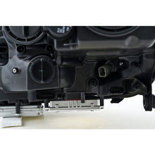 Load image into Gallery viewer, Hlmp-Rh-Mb-Gl-Cls-Bi-Xen-06-