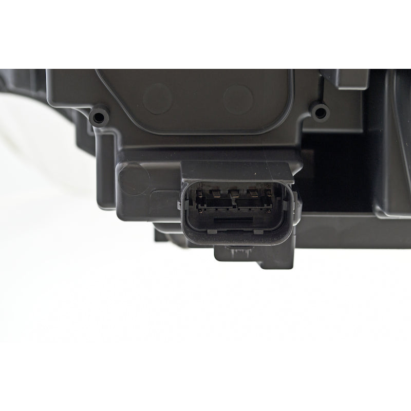 Hlmp-Rh-Sae-Hal-Bmw-3Ser-15--