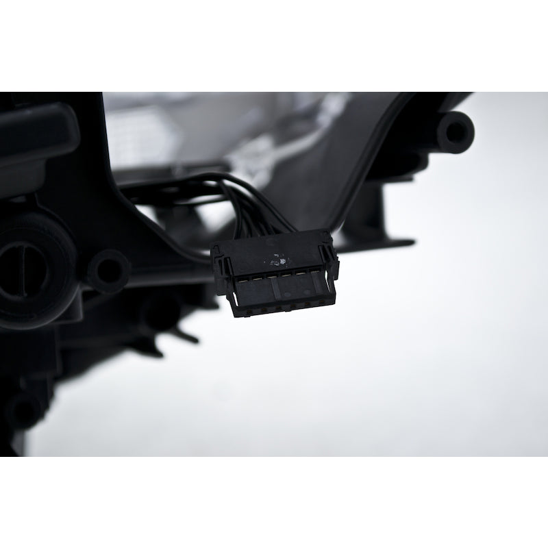 Hlmp-Rh-Xen-Bmw-5Ser-Sdn-F10-WAhl-2011-