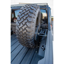 Load image into Gallery viewer, Jeep-Gladiator-Tire-Carrier-Universal-Stand-Up-In-Bed-For-19-Gladiator-Dv8