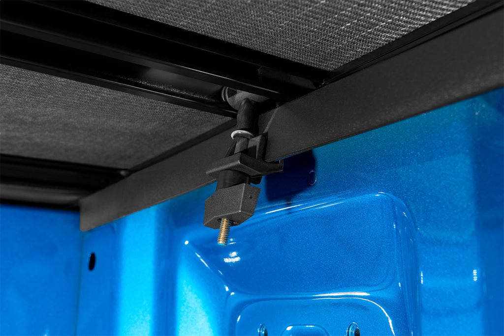 Lund 958514 Genesis™ Elite Tri-Fold Tonneau for Select Toyota Tundra