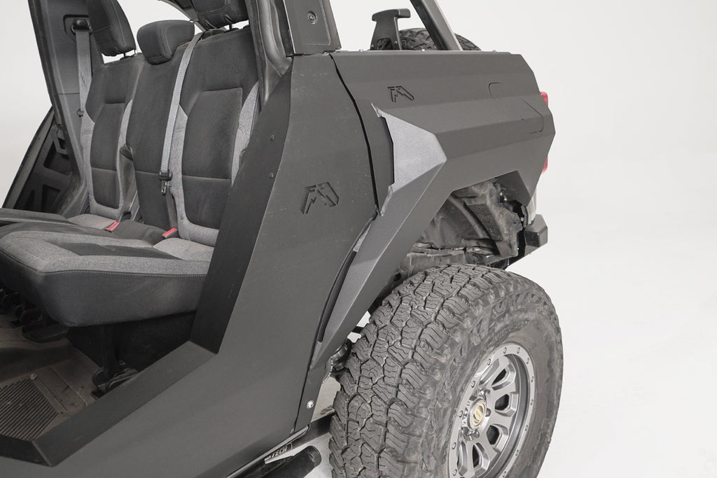Fab Fours FB2001-B Fender for Select Ford Bronco