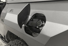 Load image into Gallery viewer, Fab Fours FB2001-B Fender for Select Ford Bronco