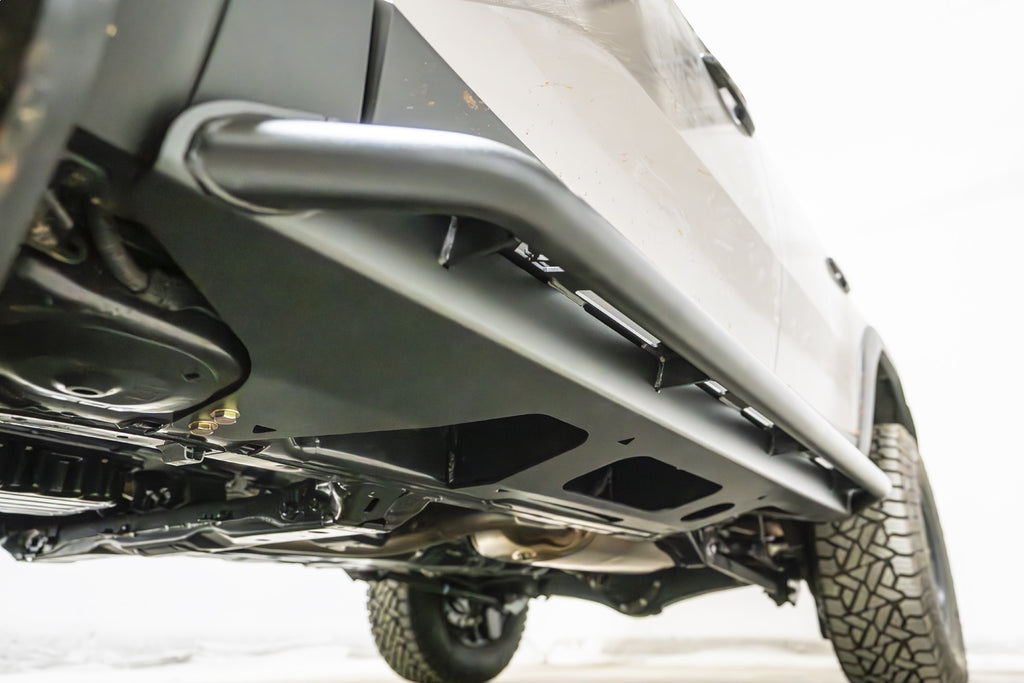 Fab Fours TL24-G6750-1 Rock Slider for Select Toyota Land Cruiser