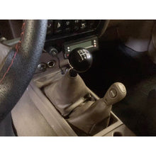 Load image into Gallery viewer, Lts-95-04-Toyota-Tacoma-Short-Throw-Man.