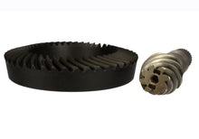 Load image into Gallery viewer, Ford Performance Parts M-4209-538BF 2021-2025 Bronco M210 Front Drive Unit Ring And Pinion 5.38 Ratio for Select Ford Bronco