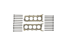Load image into Gallery viewer, Ford Performance Parts M-6067-3V46 4.6L 3V Head Changing Kit for Select Ford Crown Victoria, Ford E-150, Ford E-150 Club Wagon, Ford E-150 Econoline, Ford E-150 Econoline Club Wagon, Ford E-250, Ford F-150, Ford F-150 Heritage, Ford F-250, Ford Mustang,