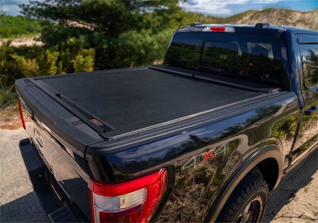 Roll N Lock LG576M M-Series-22-26 Tundra 6ft.7in. for Select Toyota Tundra