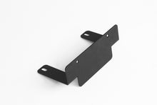 Load image into Gallery viewer, Fab Fours M2250-B Vengeance Front License Plate Bracket