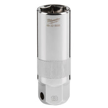 Load image into Gallery viewer, Milwaukee 48-22-9556 3/8&quot; Drive 18mm Spark Plug Socket