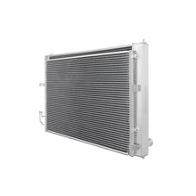 Load image into Gallery viewer, Mishimoto MMRAD-370Z-09 for Select INFINITI G25, INFINITI G35, INFINITI G37, INFINITI Q40, INFINITI Q60, Nissan 370Z
