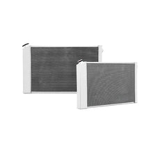 Load image into Gallery viewer, Mishimoto MMRAD-CK-78X for Select Chevrolet Blazer, Chevrolet C10, Chevrolet C10 Suburban, Chevrolet C20, Chevrolet C20 Suburban, Chevrolet C30, Chevrolet K10, Chevrolet K20, Chevrolet K30, GMC Jimmy, GMC R2500, GMC R3500, GMC V1500, GMC V2500, GMC V3500