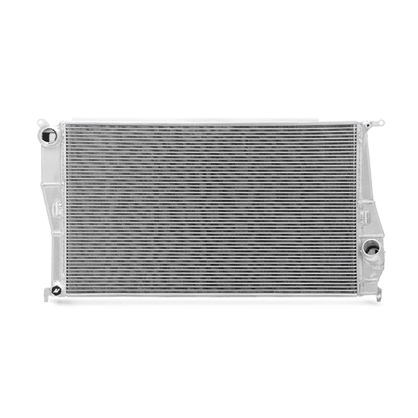 Mishimoto MMRAD-E90-07 for Select BMW 1 Series M, BMW 135i, BMW 335i, BMW 335i xDrive, BMW 335is, BMW 335xi, BMW Z4