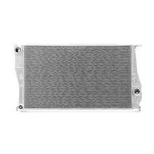 Load image into Gallery viewer, Mishimoto MMRAD-E90-07 for Select BMW 1 Series M, BMW 135i, BMW 335i, BMW 335i xDrive, BMW 335is, BMW 335xi, BMW Z4
