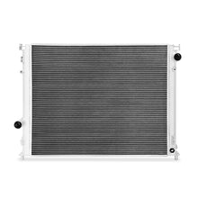 Load image into Gallery viewer, Mishimoto MMRAD-SRT-09 for Select Chrysler 300, Dodge Challenger, Dodge Charger, Dodge Magnum