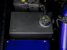 Load image into Gallery viewer, Mishimoto MMRT-DMAX-01MWBK for Select Chevrolet C4500 Kodiak, Chevrolet C5500 Kodiak, Chevrolet Express 2500, Chevrolet Express 3500, Chevrolet Silverado HD, Chevrolet Silverado HD Classic, Chevrolet Silverado 3500, Chevrolet Silverado Classic, GMC C4500
