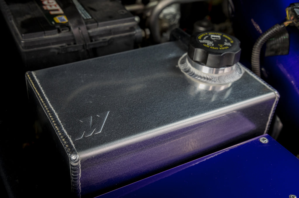 Mishimoto MMRT-DMAX-01MWBK for Select Chevrolet C4500 Kodiak, Chevrolet C5500 Kodiak, Chevrolet Express 2500, Chevrolet Express 3500, Chevrolet Silverado HD, Chevrolet Silverado HD Classic, Chevrolet Silverado 3500, Chevrolet Silverado Classic, GMC C4500