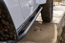 Load image into Gallery viewer, N-Fab TSJ194-TX TrailSlider-Cab Len (2 Steps)-20-24 Gladiator-TX Blk for Select Jeep Gladiator