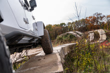 Load image into Gallery viewer, N-Fab TSJ194-TX TrailSlider-Cab Len (2 Steps)-20-24 Gladiator-TX Blk for Select Jeep Gladiator
