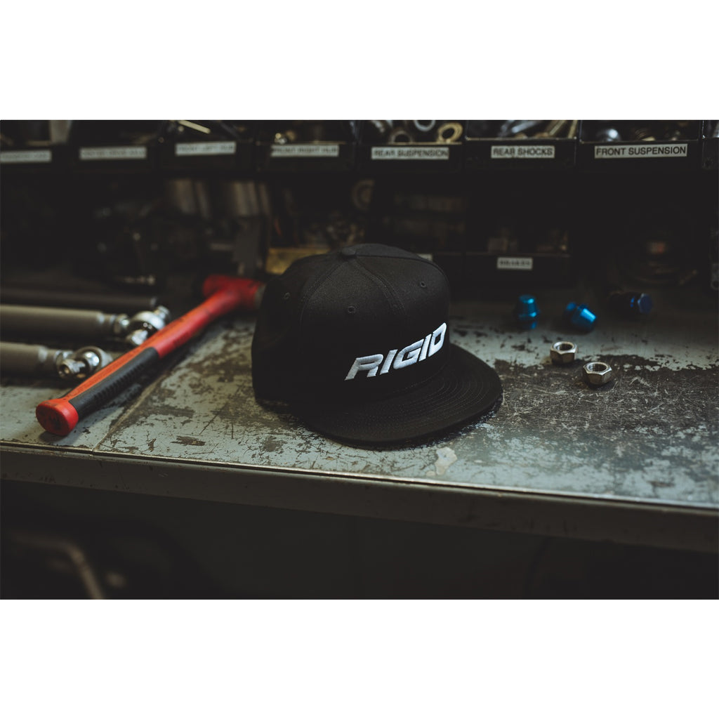 New-Era-Flat-Bill-Hat-With-3D-Embroidered-Logo,-Snapback