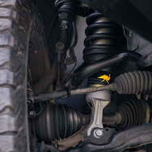 Load image into Gallery viewer, Old-Man-Emu-Mt64-Heavy-Suspension-Kit