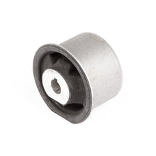 Load image into Gallery viewer, Omix-Axle-Isolator--05-10-Grand-CherokeeCommander