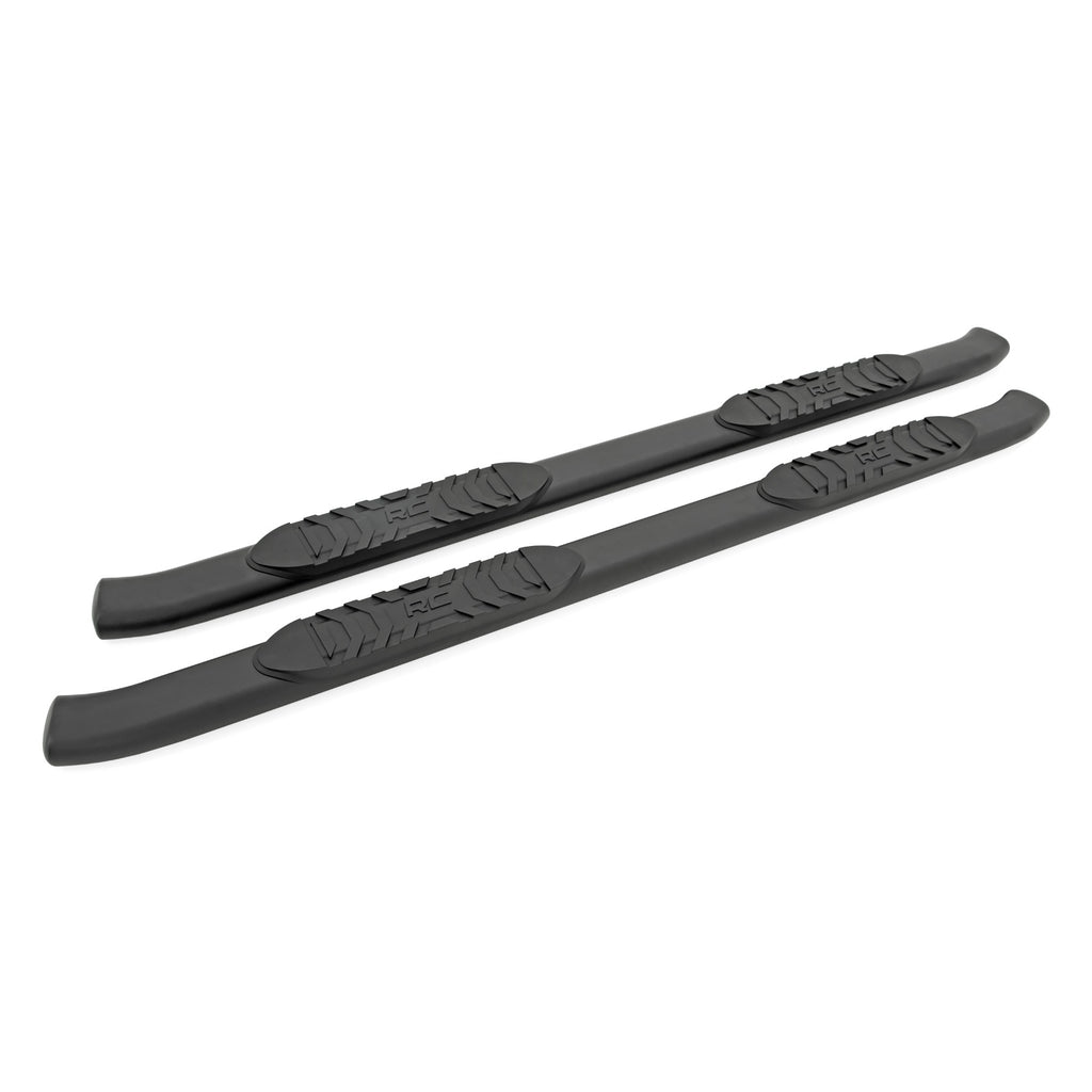 Oval-Nerf-Step-4.5-Inch-Crew-Cab-Black-21-22-ChevyGmc-TahoeYukon-Rough-Country