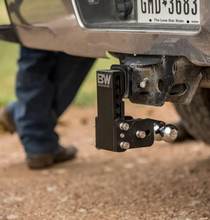 Load image into Gallery viewer, B&amp;W Trailer Hitches RHXA2183 Reducer Sleeve, 3" To 2-1/2"